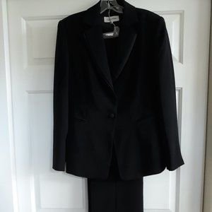 Women's Black Pant Suit | Calvin Klein | Size 8